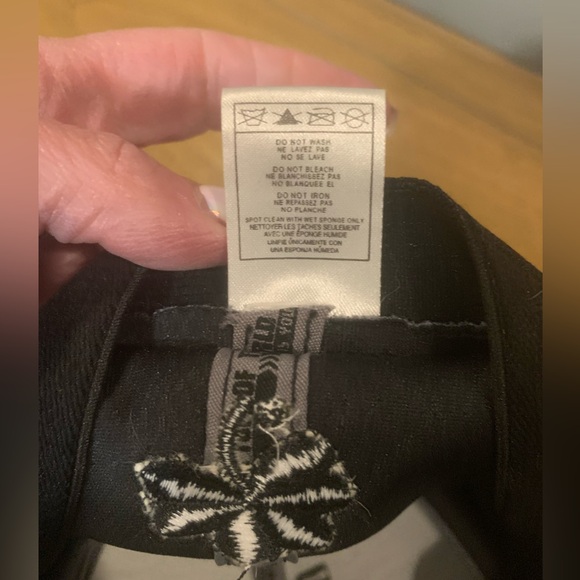 Notre Dame Hat, Top of the World, Memory Fit Black Camo Hat, One Size - Picture 10 of 14